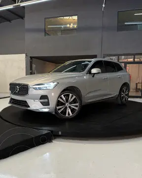 Volvo XC60 T6 Inscription usado (2022) color plateado financiado en mensualidades(enganche $77,052 mensualidades desde $16,245)