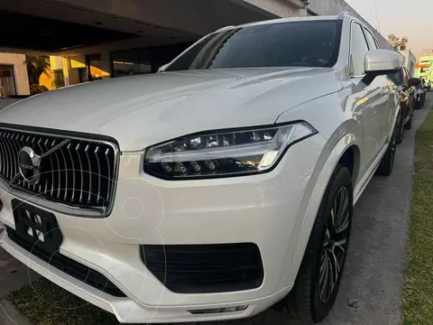 Volvo XC90 T6 AWD Momentum 7as usado (2022) color Blanco precio $750,000