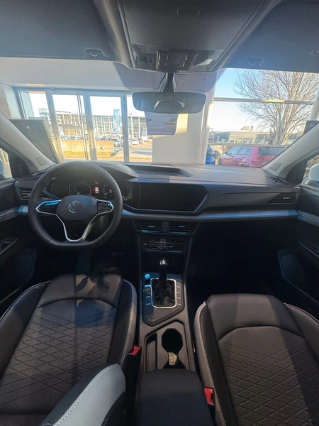 Volkswagen Taos