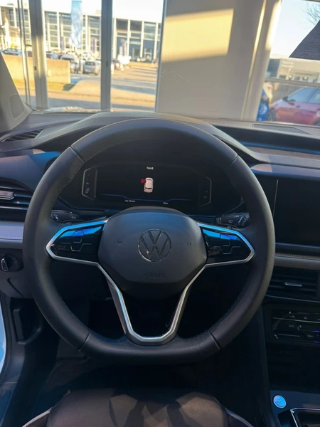 Volkswagen Taos