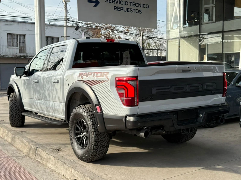 Ford F-150 Raptor
