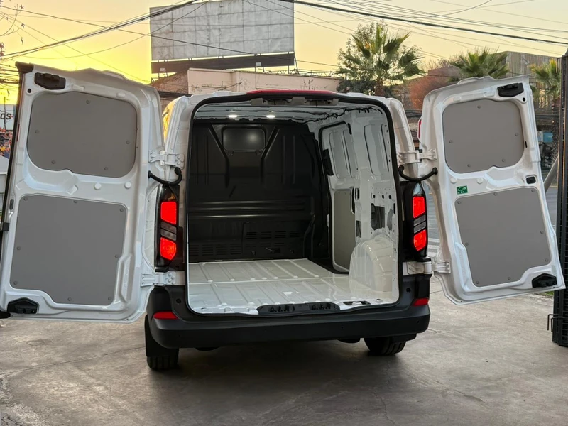 Ford E-Transit Chasis