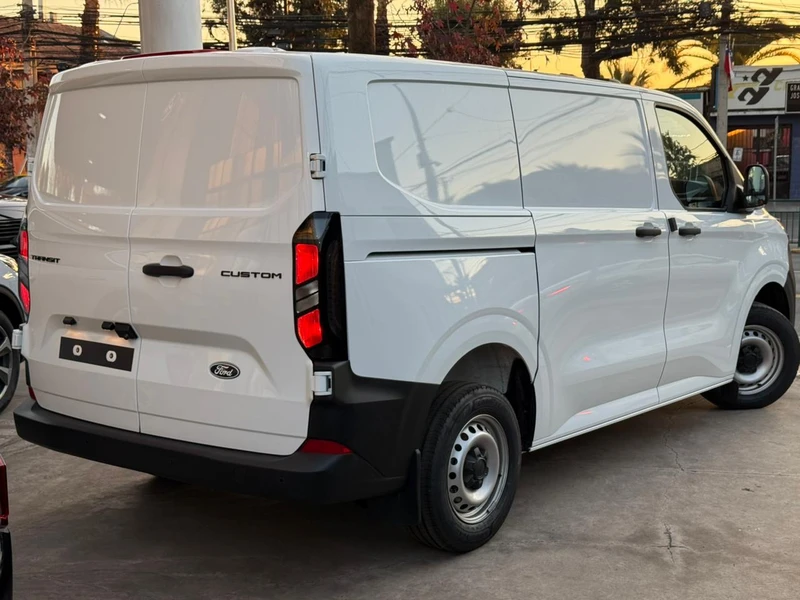 Ford E-Transit Chasis