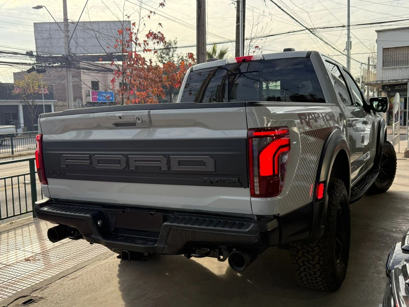 Ford F-150 Raptor