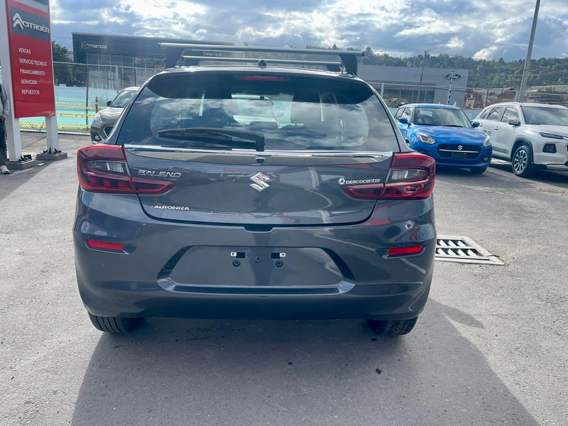 Suzuki Baleno Cross
