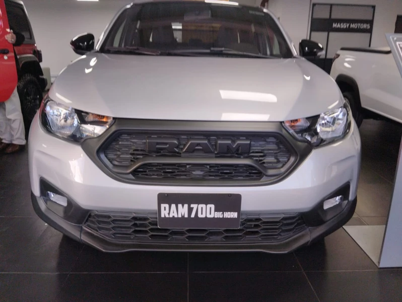 RAM 700