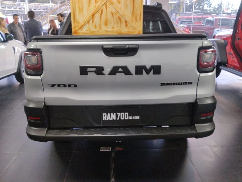 RAM 700